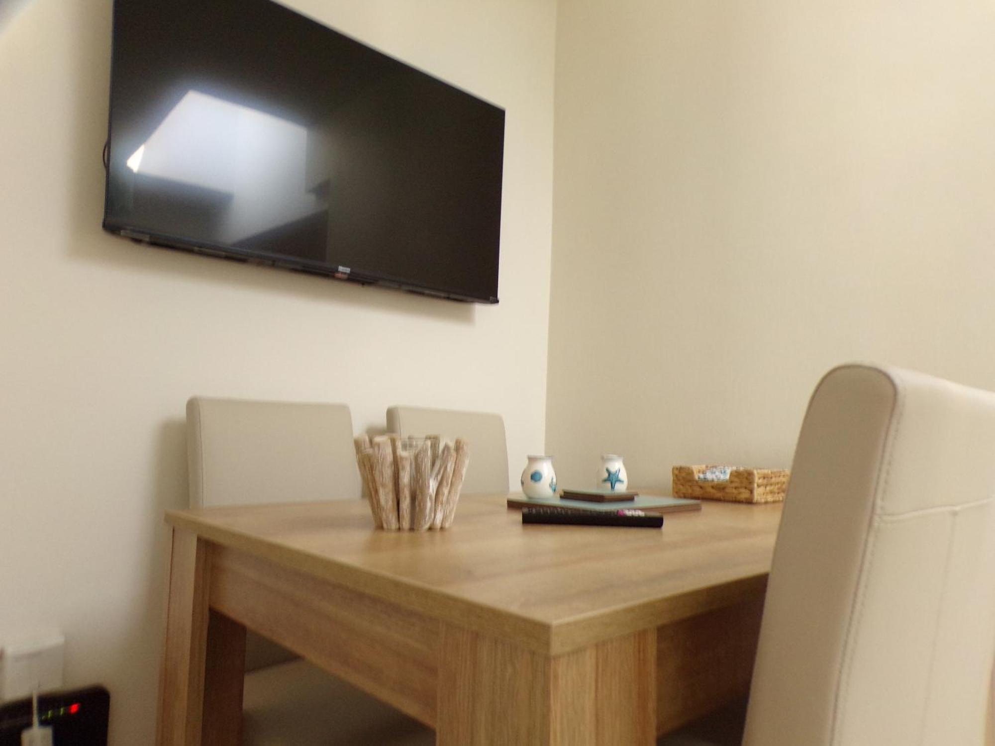 3Thedome - Luxury Ground Floor Apartment Opposite The Beach, 바턴 온 시 외부 사진